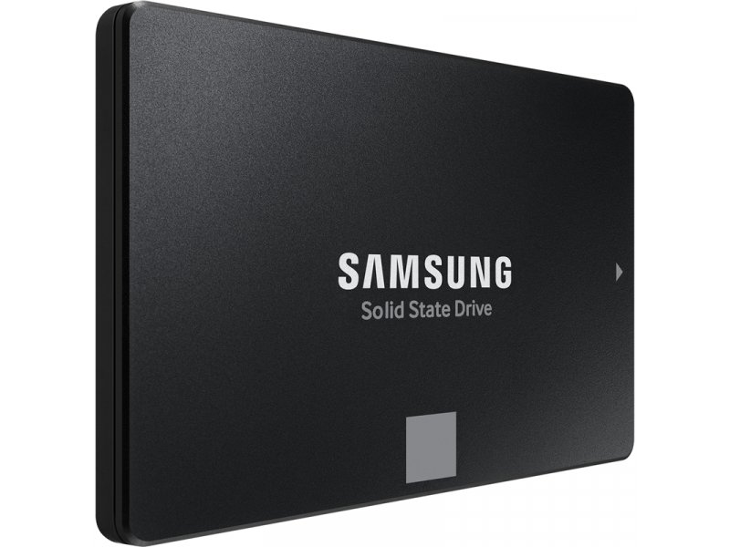 Samsung 870 EVO 4TB три четверти вид корпус толщина 7 мм боковые порты