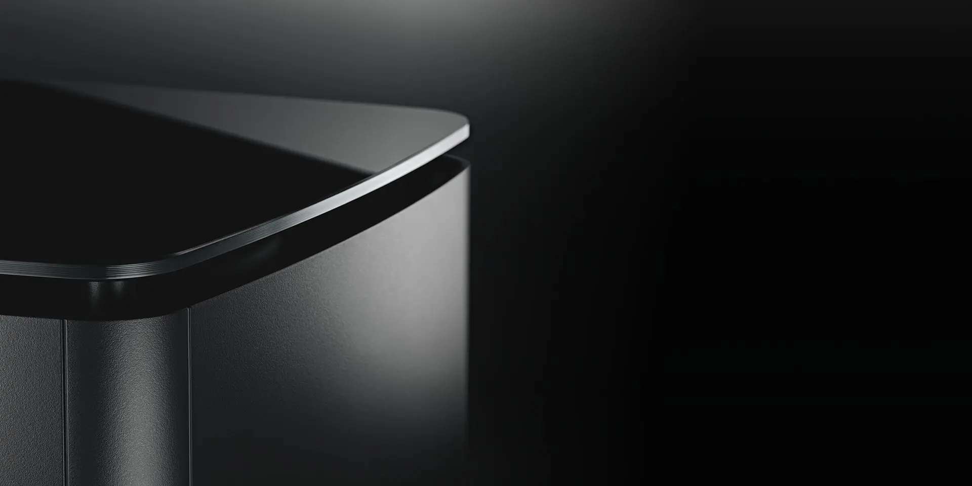 Bose Bass Module 700 — стеклянная панель и дизайн корпуса сабвуфера