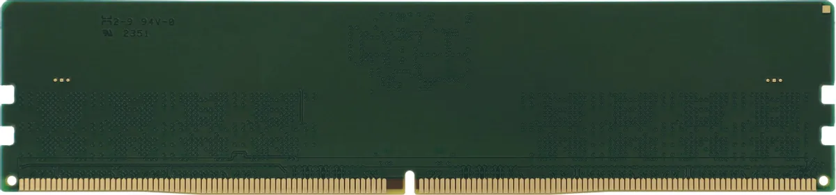 Kingston KVR56U46BS8-16 DDR5 16 ГБ — вид снизу, золотые контакты DIMM 288-pin