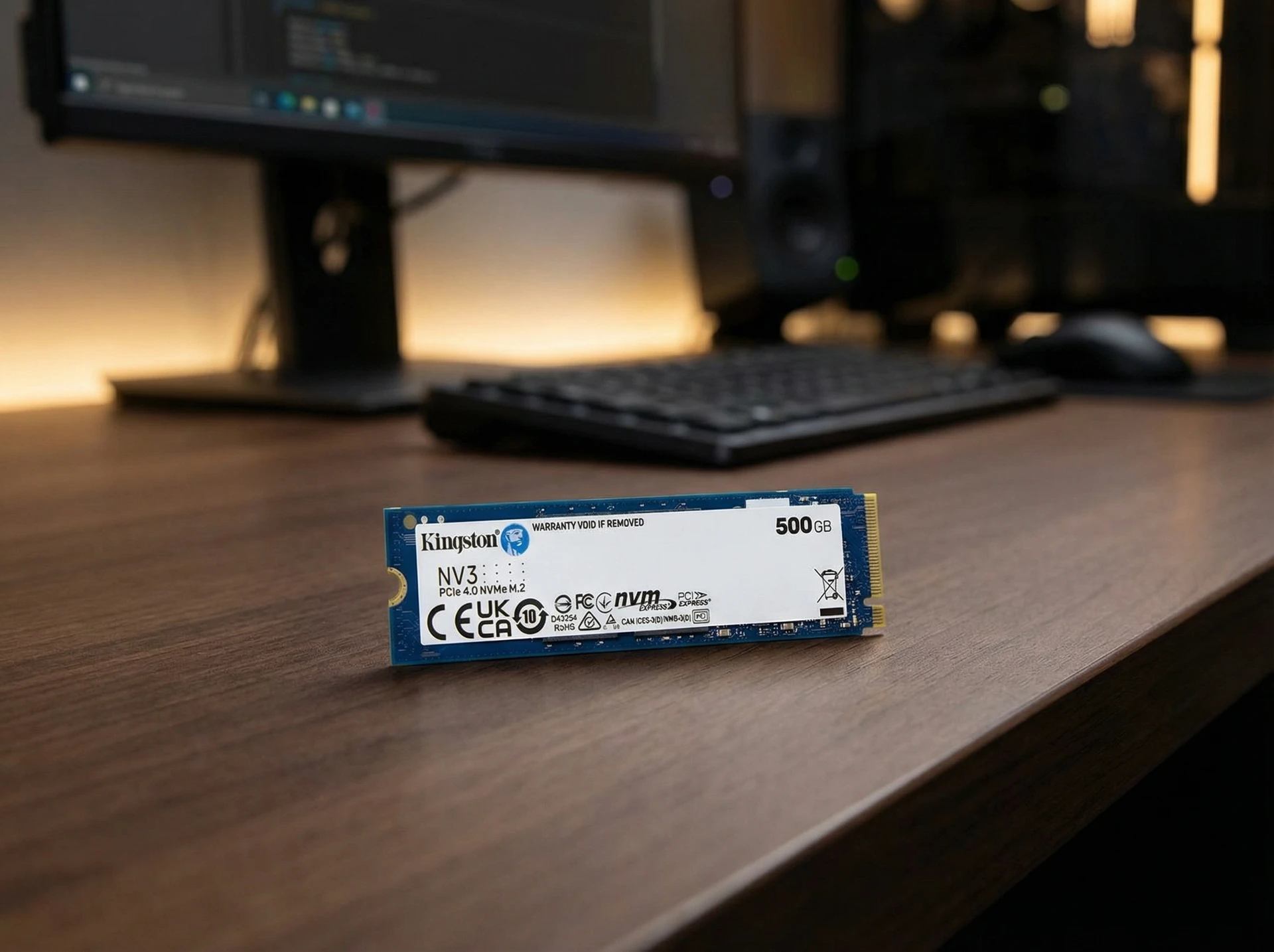 SSD накопитель Kingston SNV3S/500G 500ГБ, M.2 2280, PCIe 4.0 x4, NVMe [SNV3S/500G] - фото в интерьере