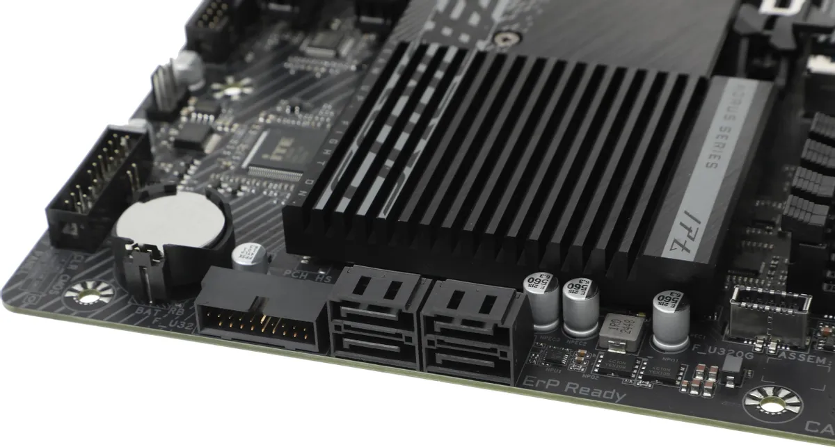 Gigabyte B650 Aorus Elite AX V2 слоты M.2 с радиаторами PCIe 5.0