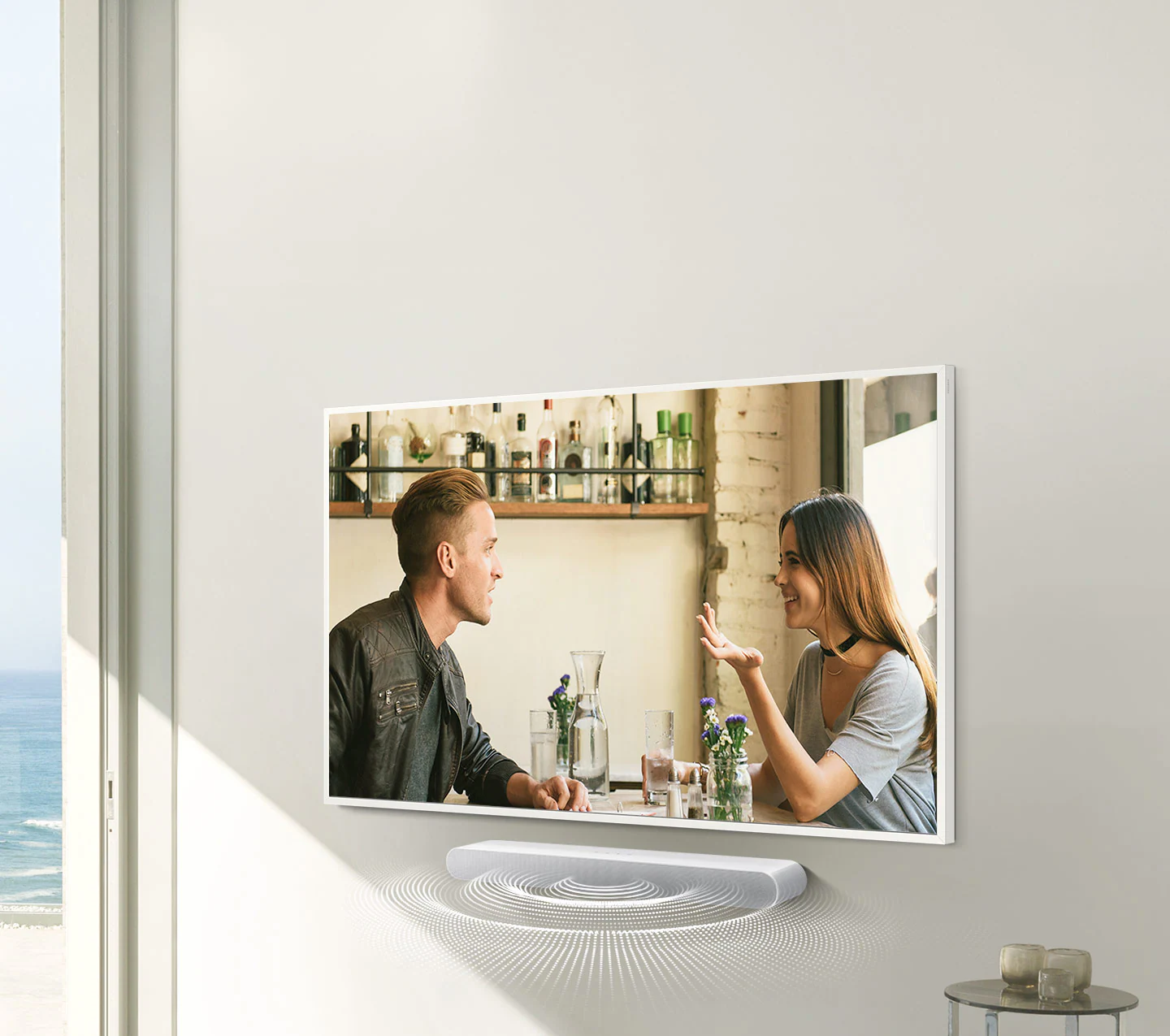 Samsung HW-S61B White &mdash; визуализация звуковых волн из встроенного центрального динамика
