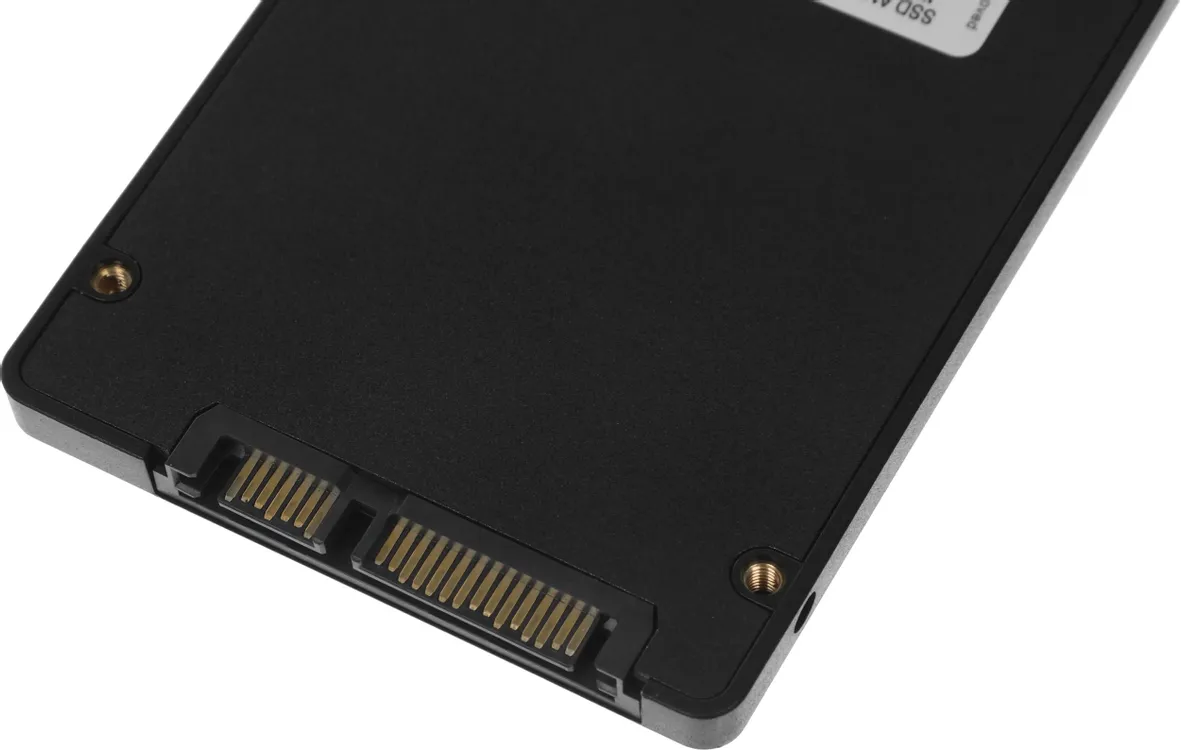 AMD Radeon R3 2ТБ разъёмы SATA и крепёжные отверстия для установки