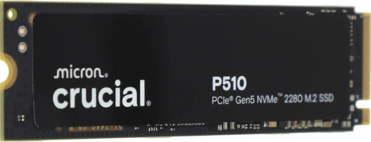 Crucial P510 PCIe Gen5 NVMe M.2 2280 компоненты на плате, вид под углом