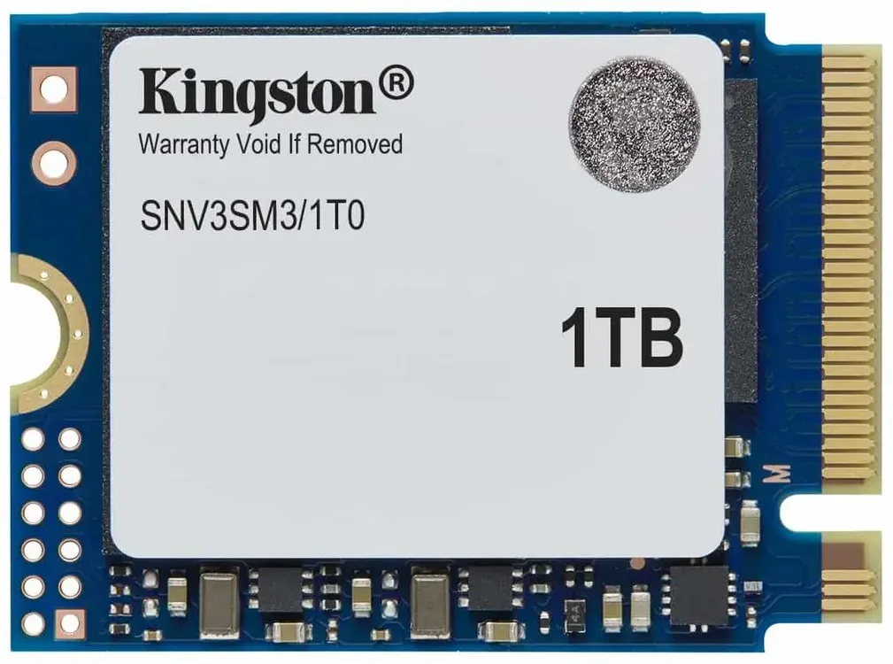 Kingston SNV3SM3/1T0 1 ТБ вид спереди форм-фактор M.2 2230 компактный NVMe накопитель