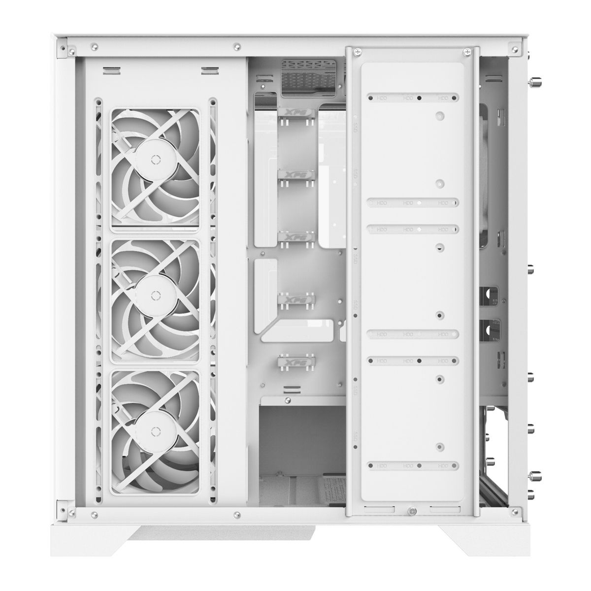 ADATA XPG INVADER X внутреннее пространство с отсеками для вентиляторов, кабель-менеджментом и портами задней панели