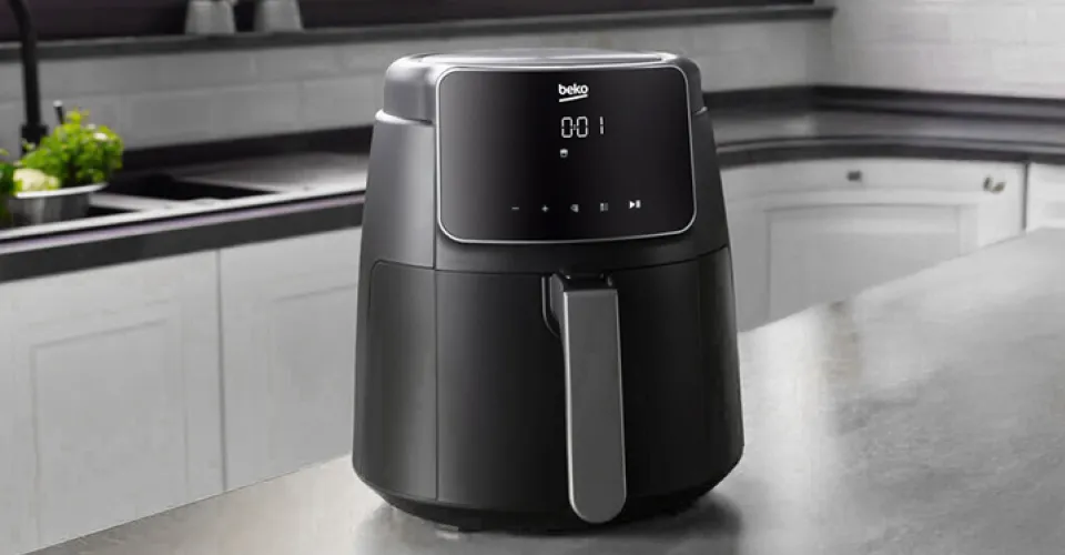 Beko FRL 2244 B закрытый вид спереди сенсорная панель управления и дисплей с временем приготовления