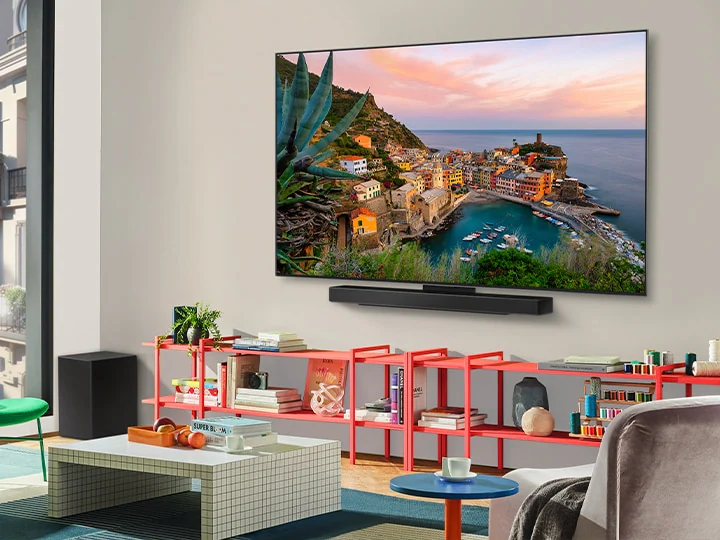 LG OLED48C5 закреплён на стене вплотную &mdash; ультратонкий профиль, нет зазора между телевизором и стеной